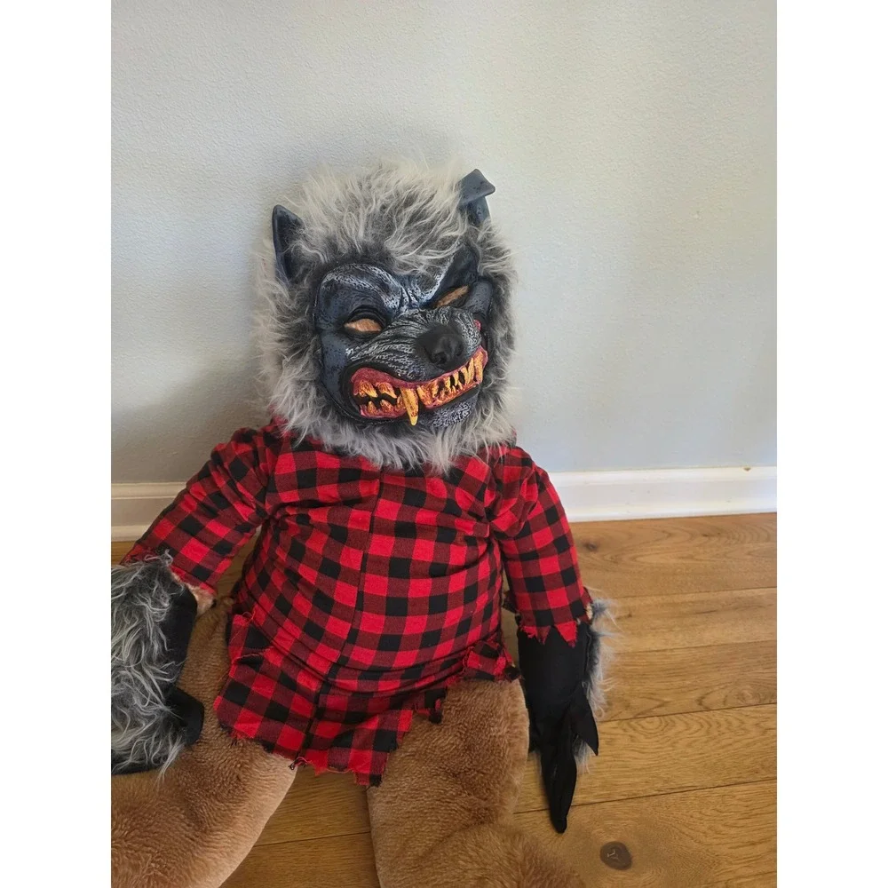 Hungry Howler Werewolf Costume Kids Medium Red Black Plaid 4 Pc‎ Set Mask Shirt